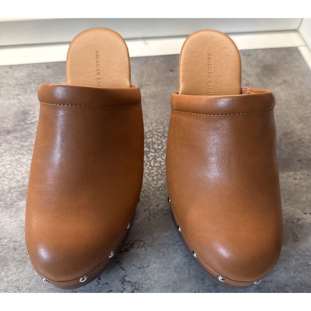 American Eagle Brown Mule Clogs size 7